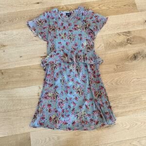 Topshop - Floral Peplum Mini Dress in Gray